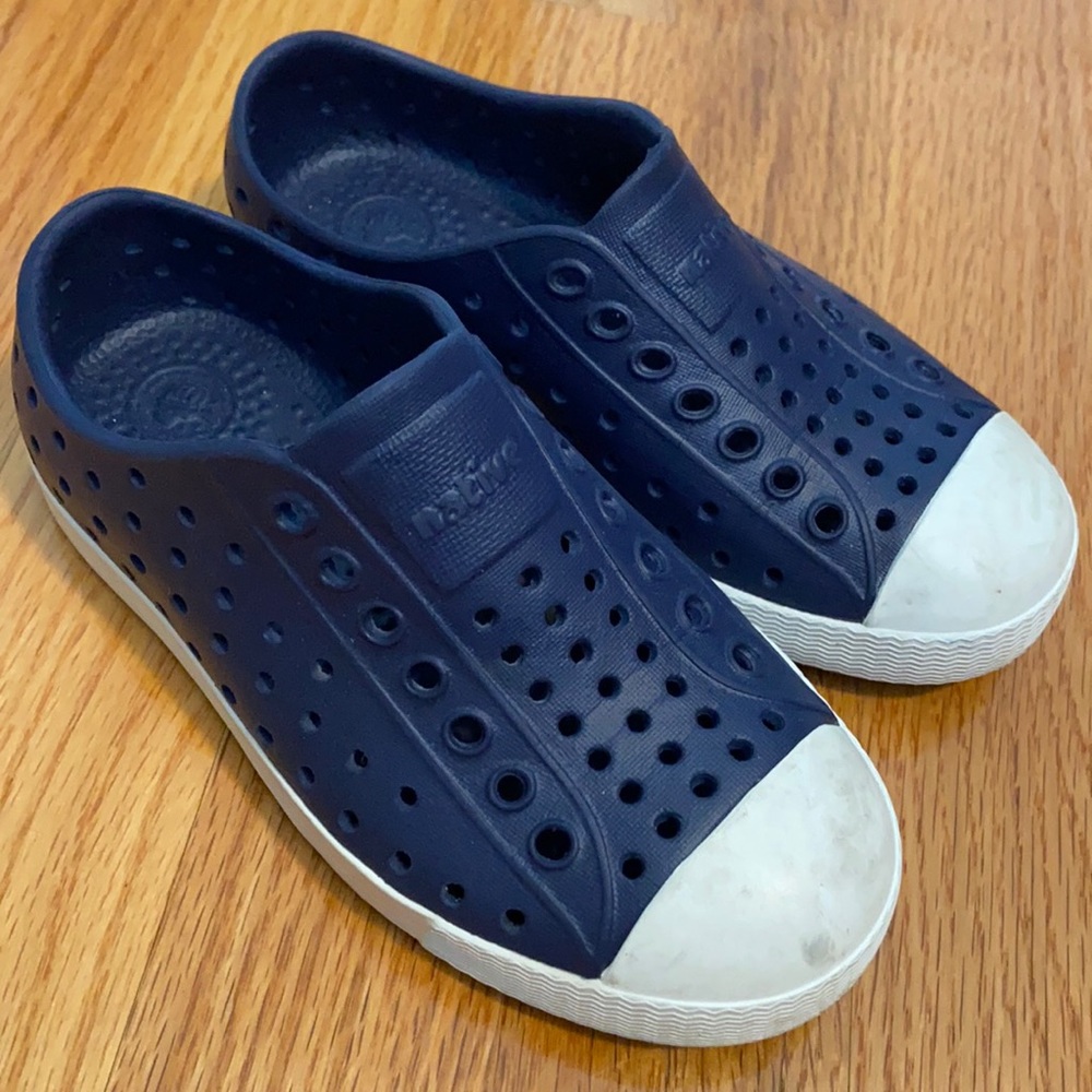 Native Jefferson slip on shoes